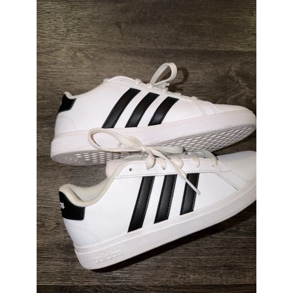 Adidas Unisex Grand Court Classic White Black Kids Lace-Up Sneaker Shoes 5 Child